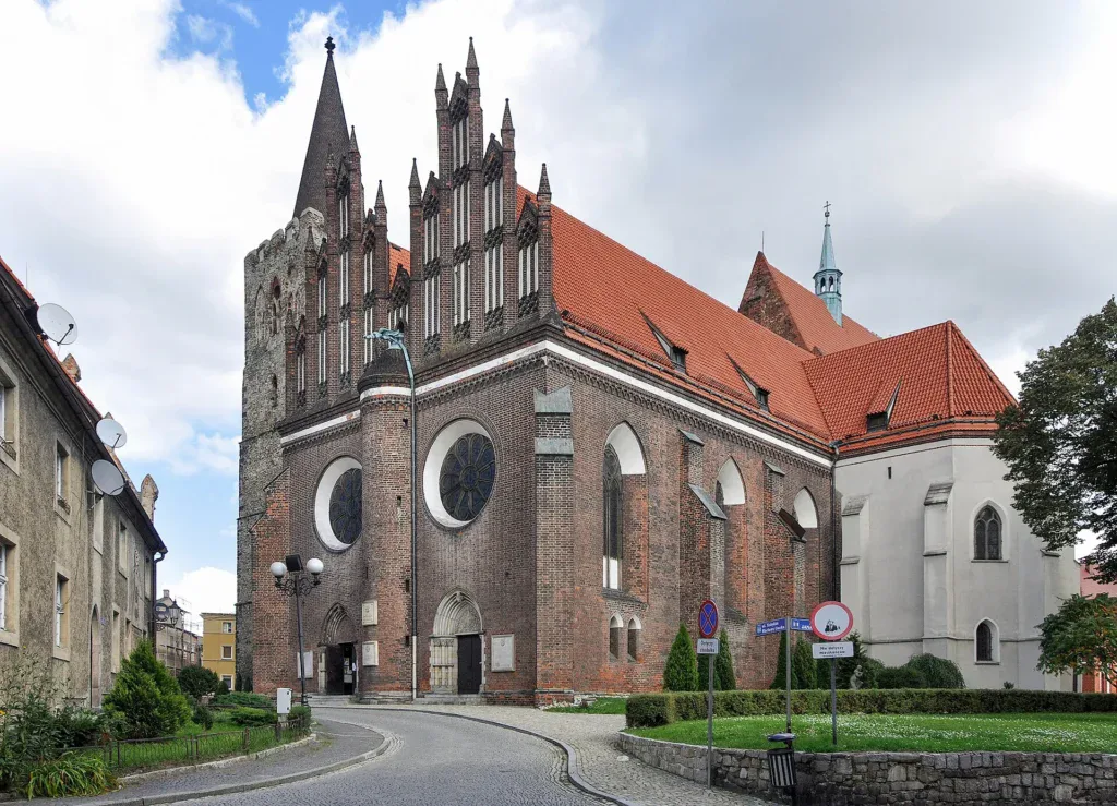 Ceglany kościół świętego Jerzego w Ziębicach